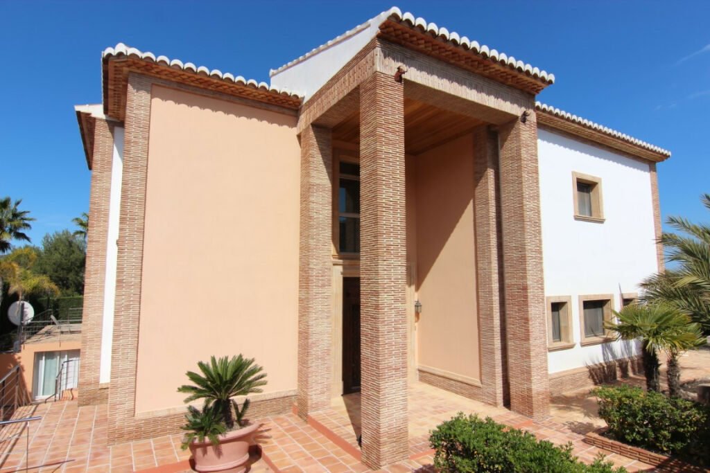 Detached Villa Javea Alicante - image 2