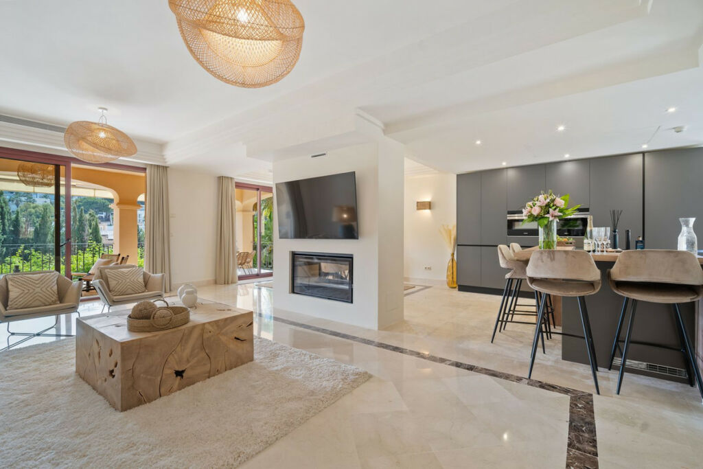 Semi-Detached House Puerto Banús Málaga - image 2