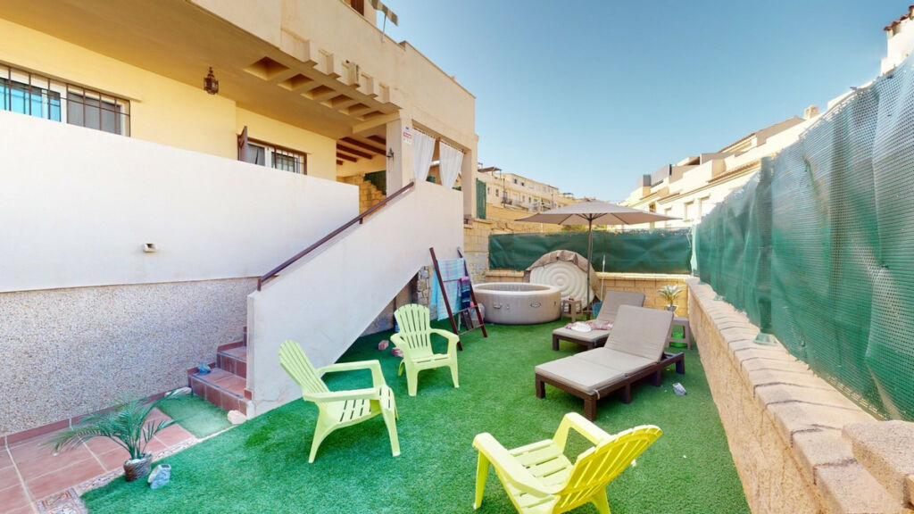 Semi-Detached House Almayate Málaga - image 2
