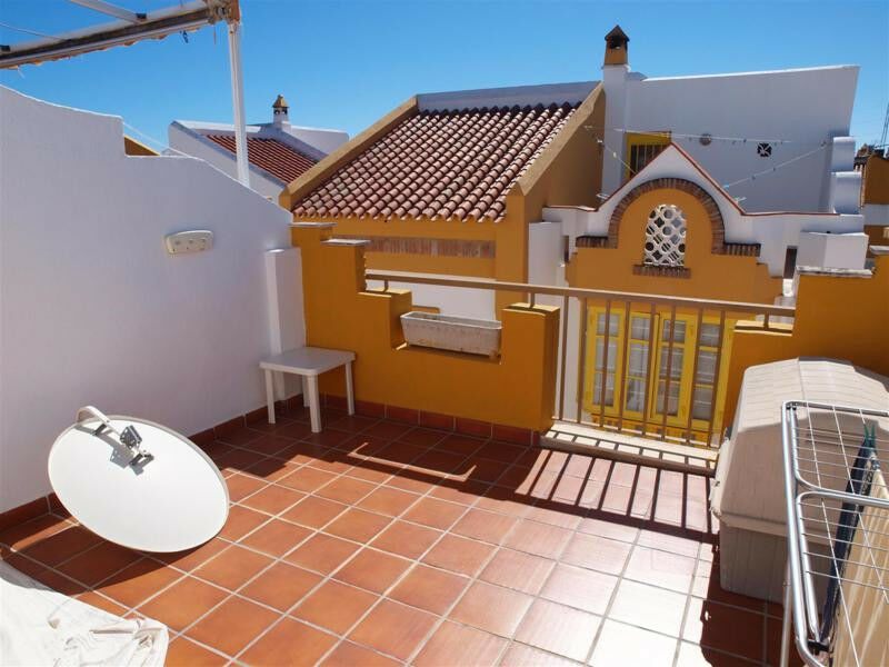 Townhouse Torre del Mar Málaga - image 2