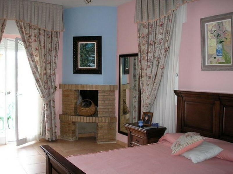 Detached Villa La Cala del Moral Málaga - image 2