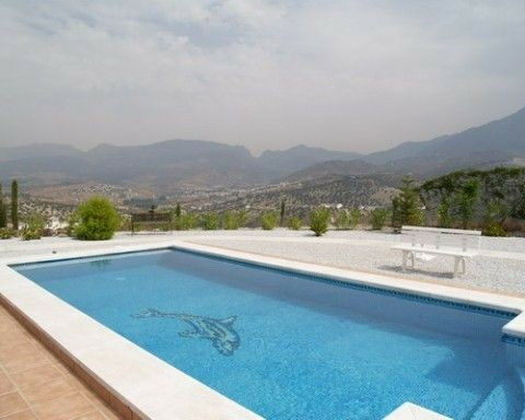 Detached Villa Viñuela Málaga - image 2