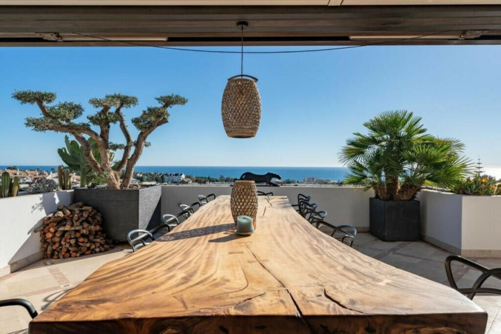 Penthouse Sierra Blanca Málaga - image 2
