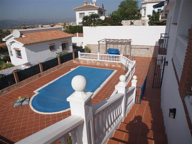 Detached Villa Caleta de Vélez Málaga - image 2