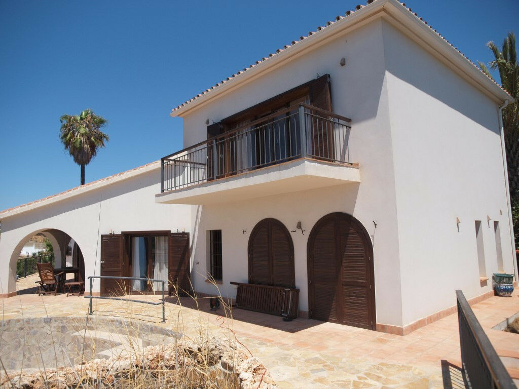Detached Villa Caleta de Vélez Málaga - image 2