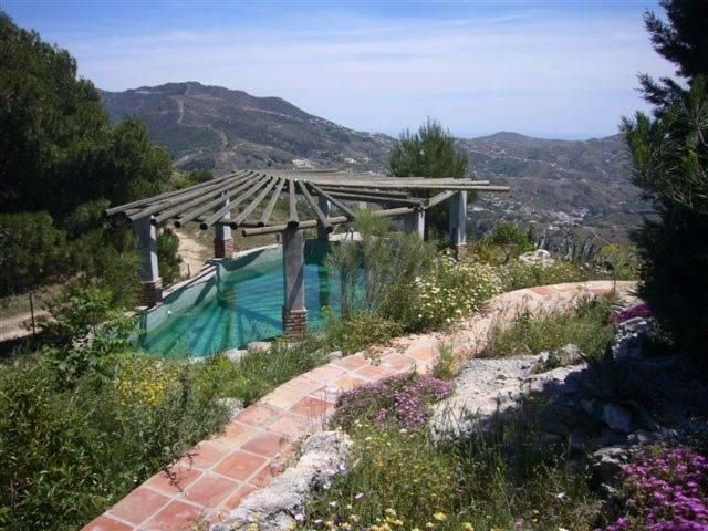 Finca - Cortijo Canillas de Albaida Málaga - image 2