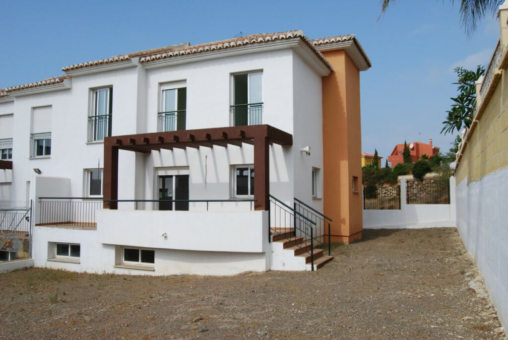 Detached Villa Torrox Málaga - image 2