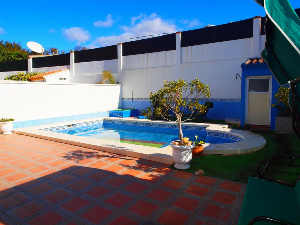 Semi-Detached House Torre del Mar Málaga - image 2