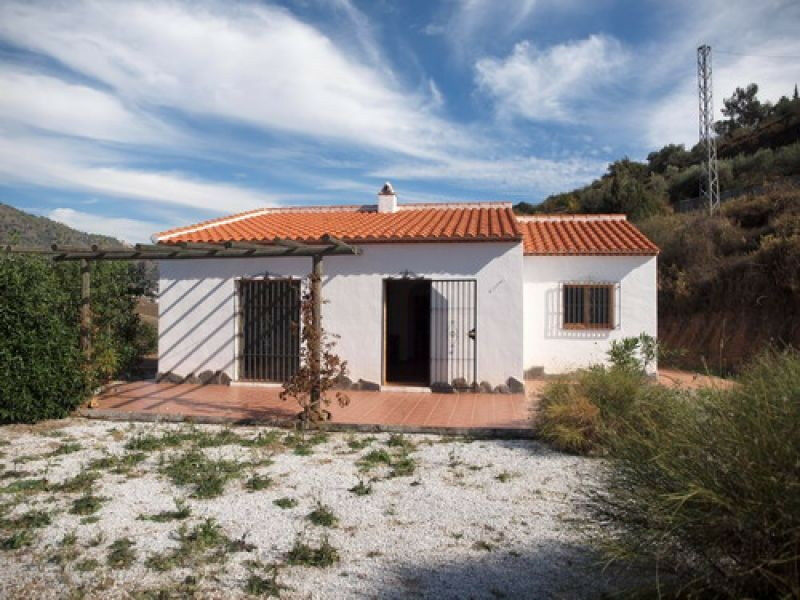 Detached Villa Cómpeta Málaga - image 2