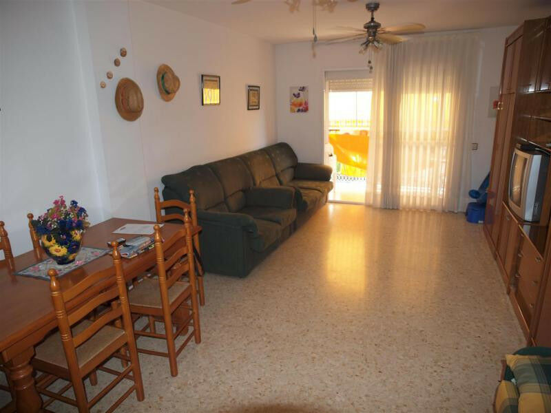 Middle Floor Apartment Torre del Mar Málaga - image 2