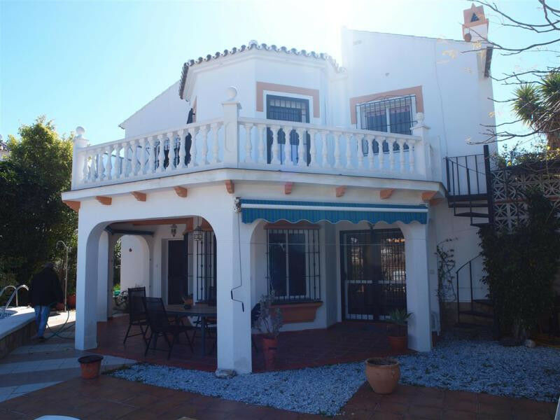 Detached Villa Torrox Málaga - image 2