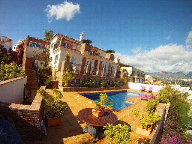 Detached Villa Nerja Málaga - image 2