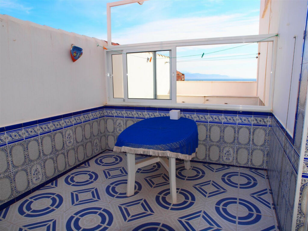 Middle Floor Apartment Torrox Málaga - image 2