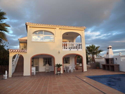 Detached Villa Benajarafe Málaga - image 2