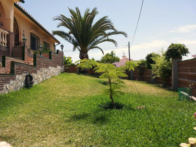 Detached Villa Caleta de Vélez Málaga - image 2