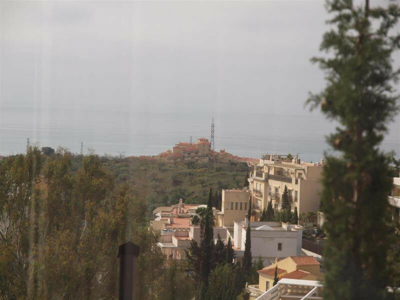 Detached Villa Benagalbon Málaga - image 2