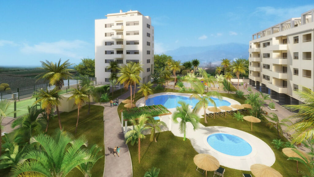 Middle Floor Apartment Torre del Mar Málaga - image 2
