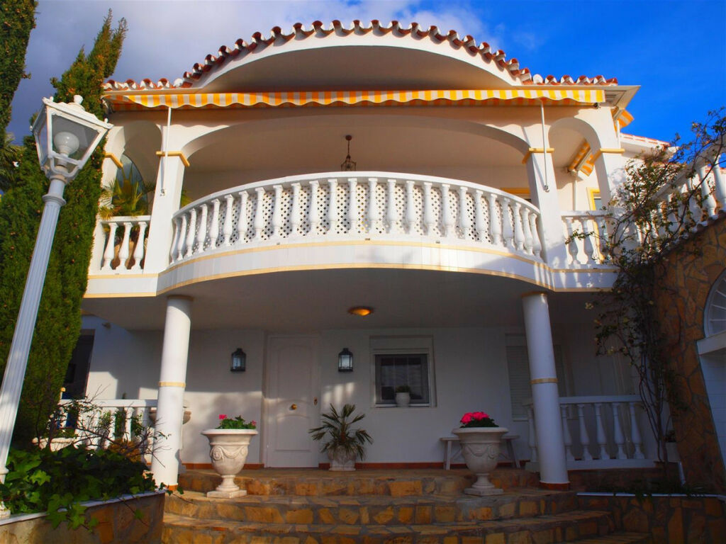 Detached Villa Caleta de Vélez Málaga - image 2
