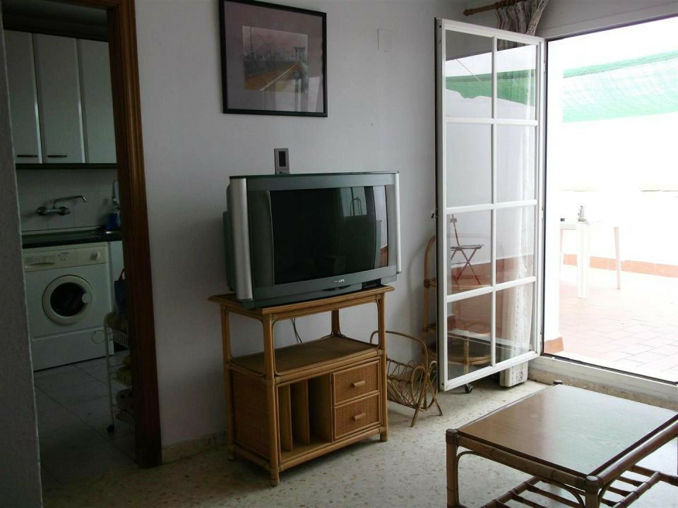 Semi-Detached House Alcaucín Málaga - image 2