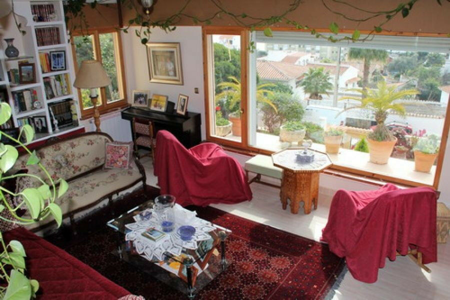 Detached Villa Benajarafe Málaga - image 2
