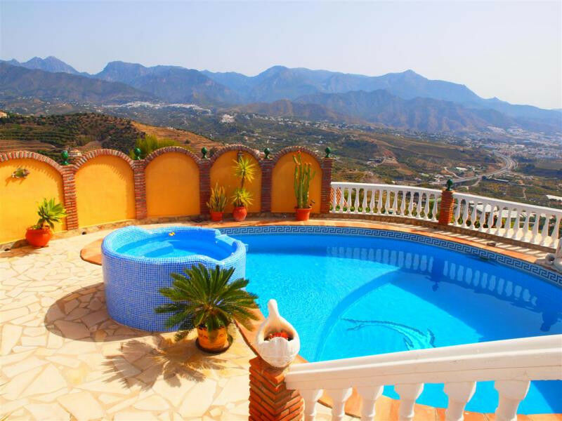 Detached Villa Torrox Málaga - image 2