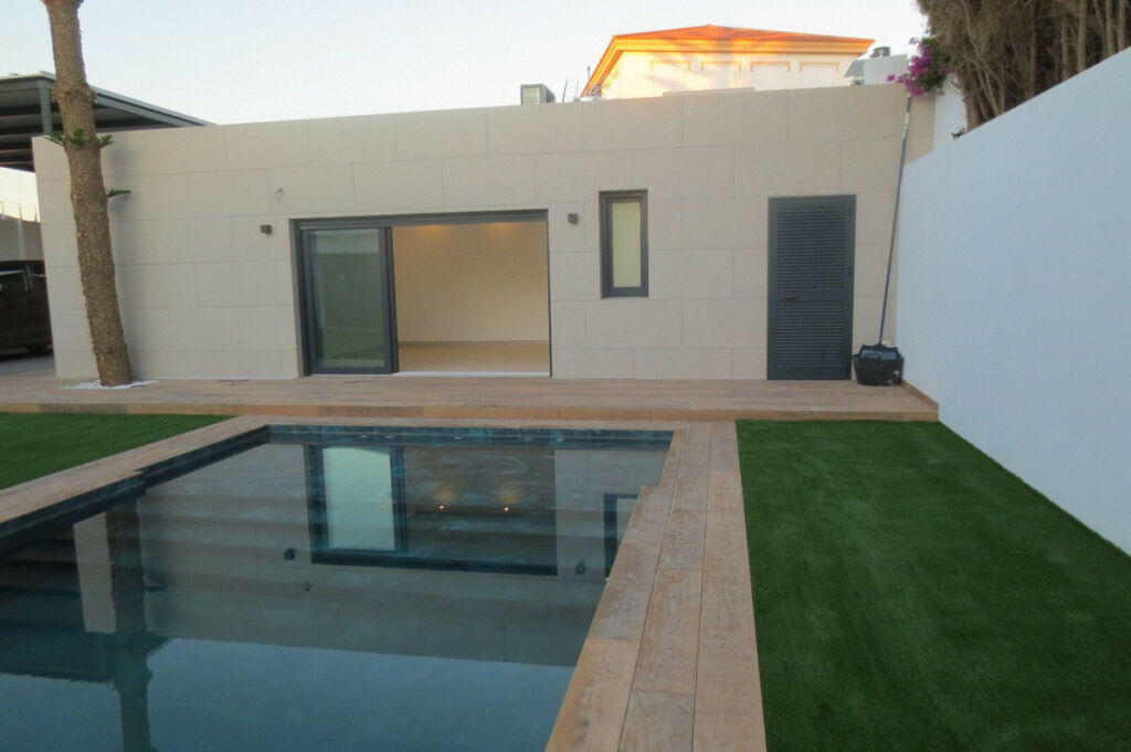 Detached Villa El Coto Málaga - image 2