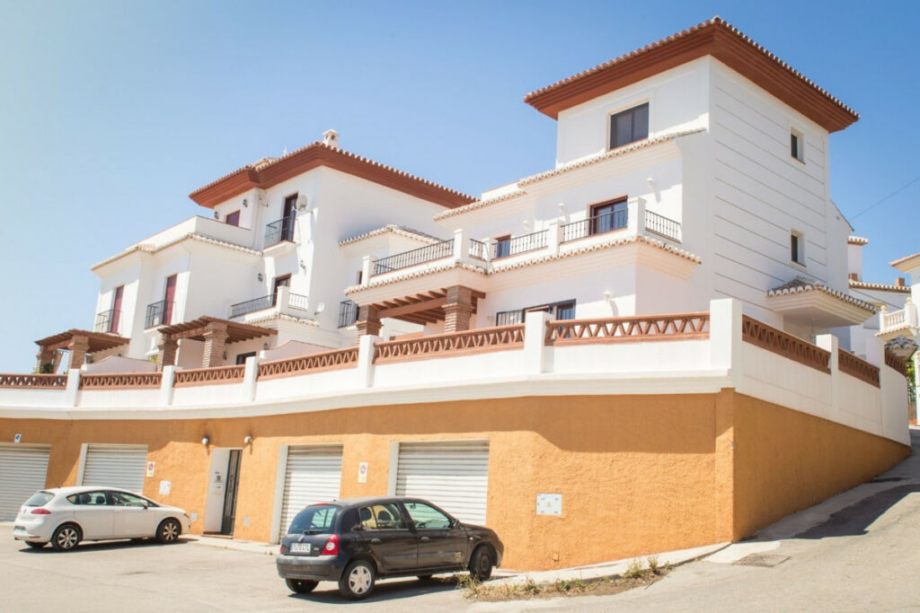 Semi-Detached House Torrox Costa Málaga - image 2