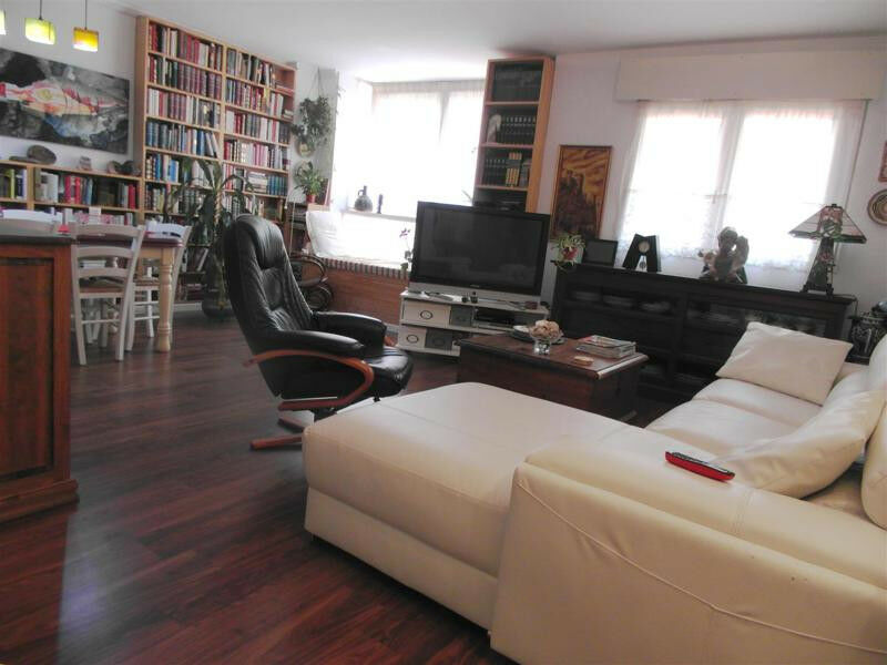 Middle Floor Apartment Mezquitilla Málaga - image 2