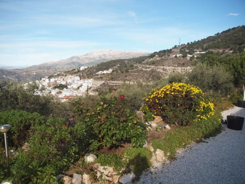Detached Villa Cómpeta Málaga - image 2