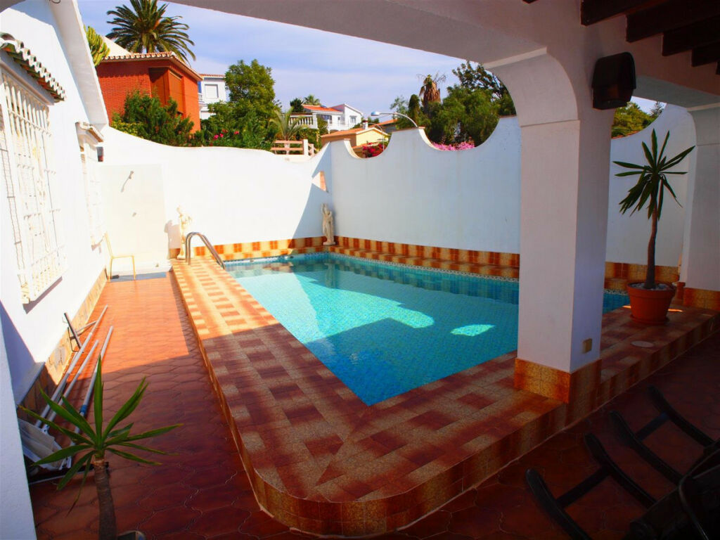 Detached Villa Caleta de Vélez Málaga - image 2