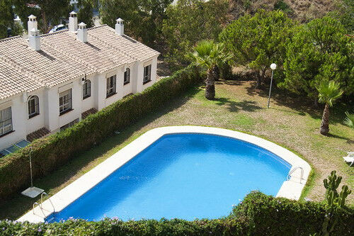 Townhouse Benajarafe Málaga - image 2