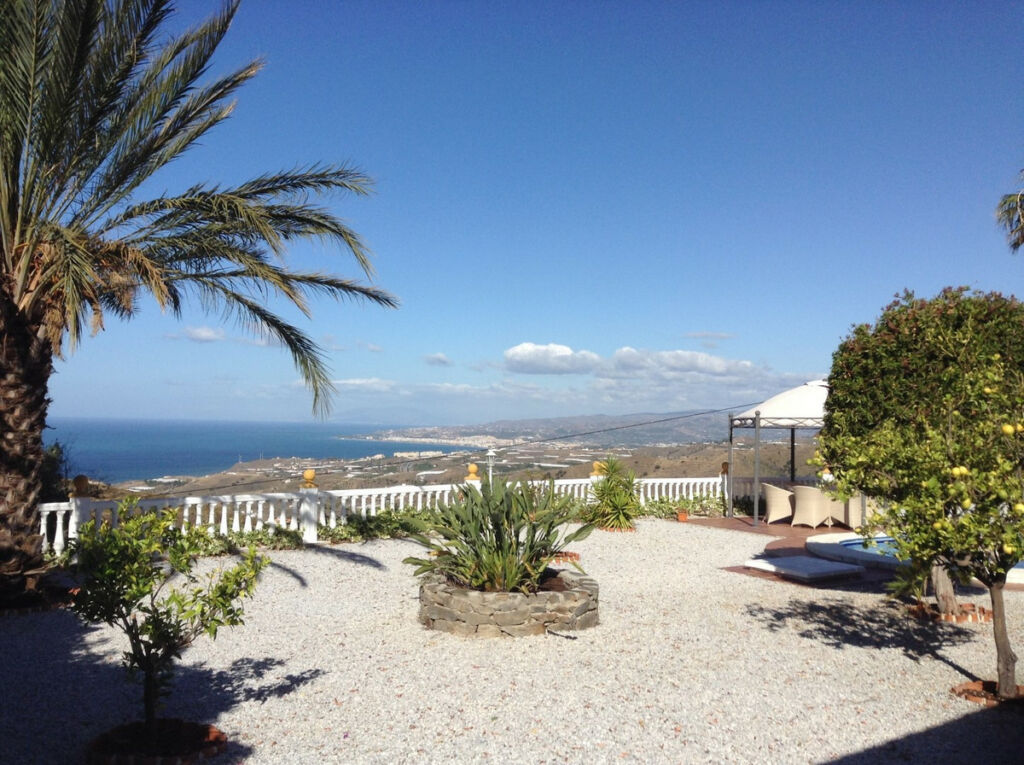 Detached Villa Torrox Málaga - image 2