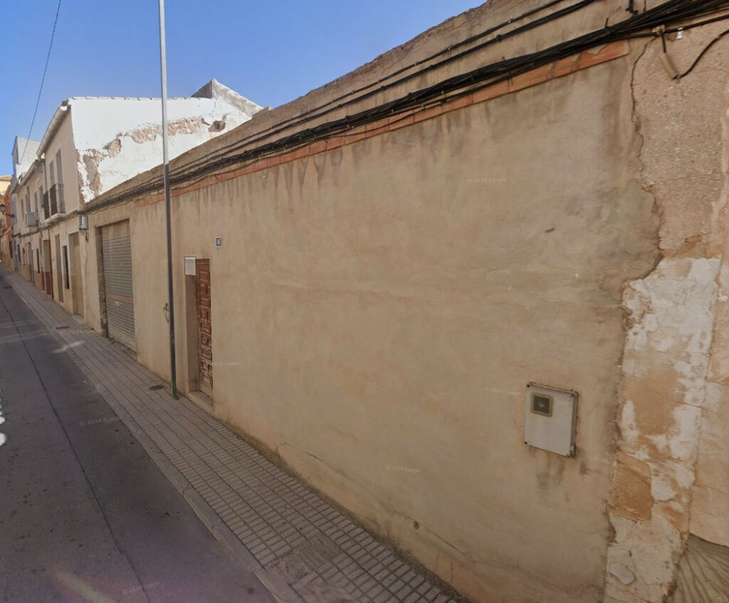 Land Pinoso Alicante - image 2