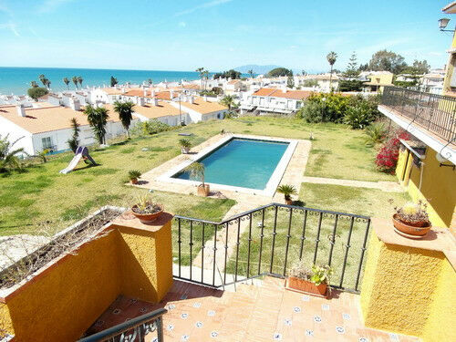 Detached Villa Benajarafe Málaga - image 2