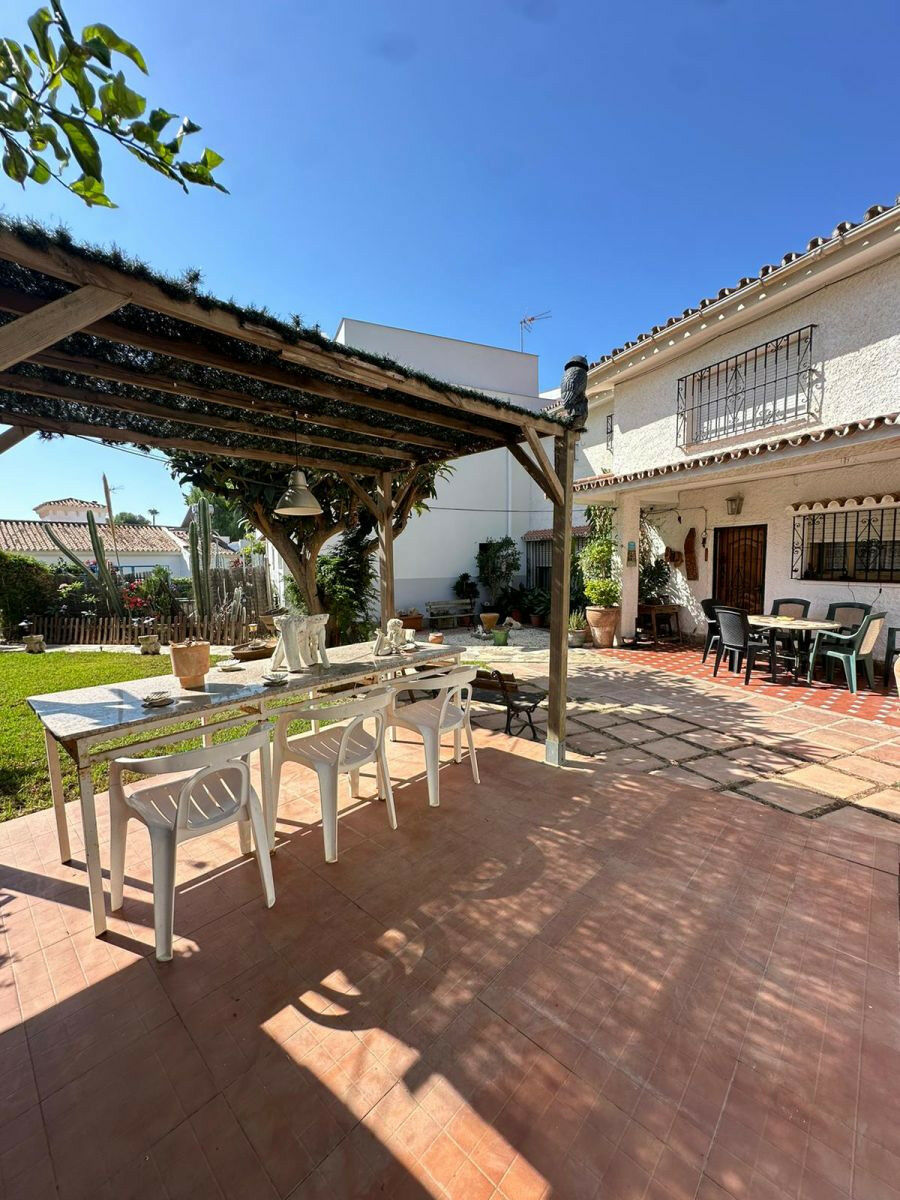 Townhouse Benalmadena Málaga - image 3