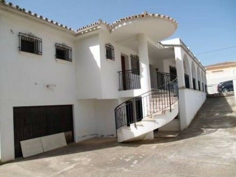 Townhouse Caleta de Vélez Málaga - image 2