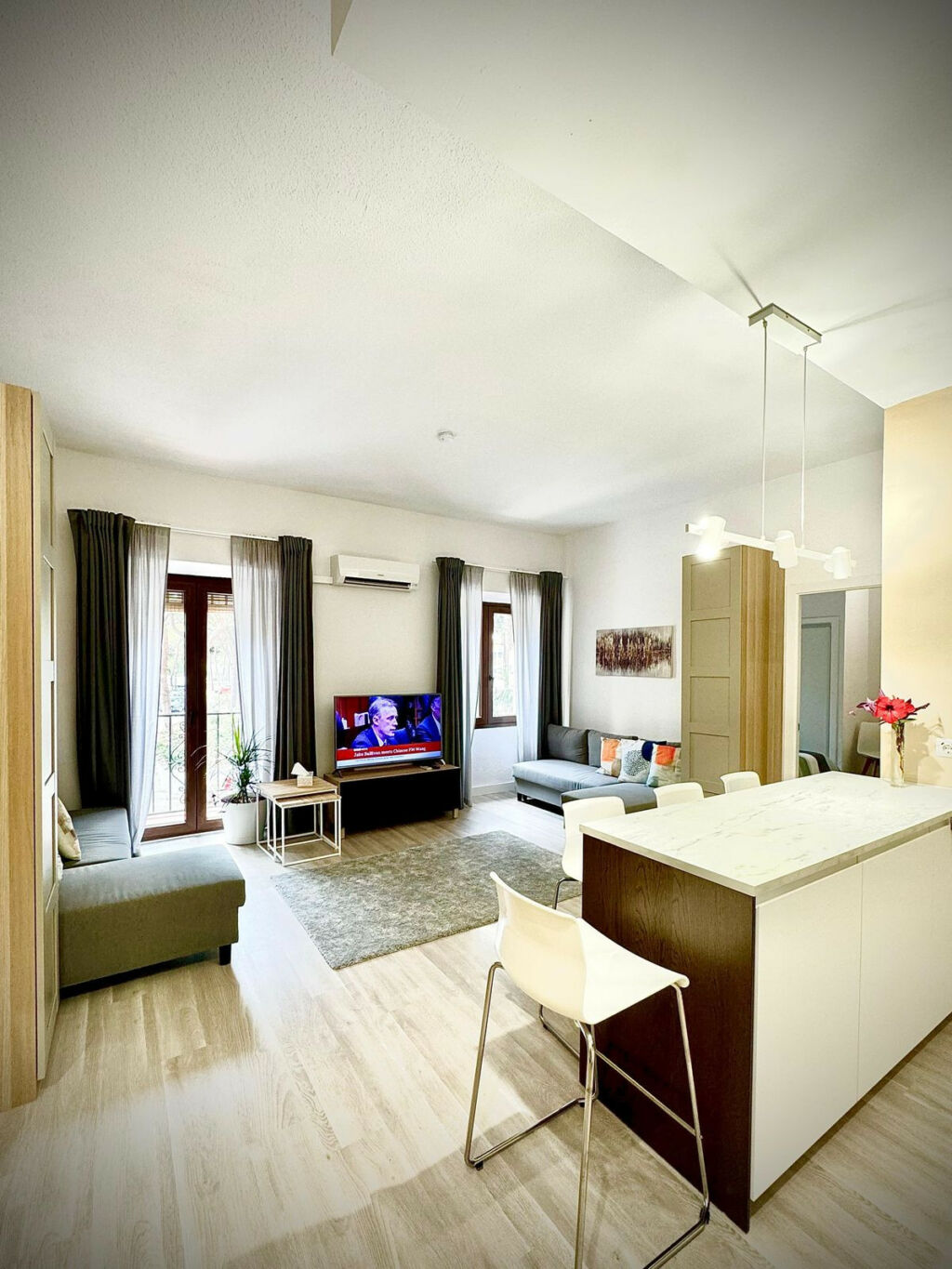 Middle Floor Apartment Calahonda Málaga - image 2