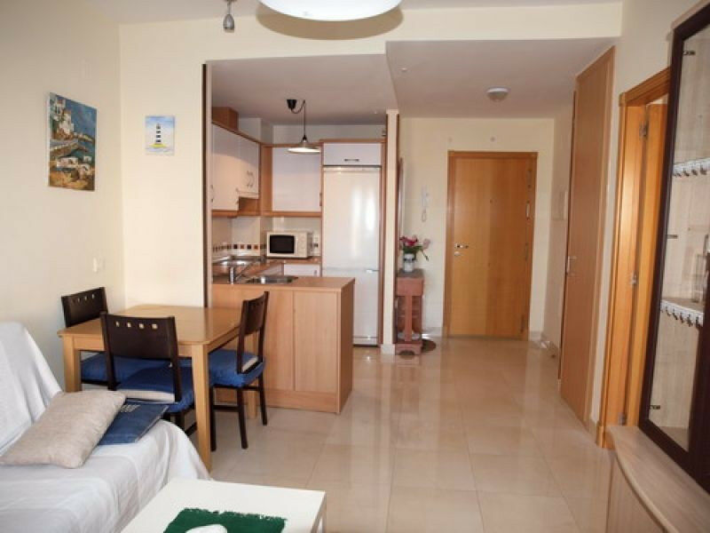 Middle Floor Apartment Caleta de Vélez Málaga - image 2