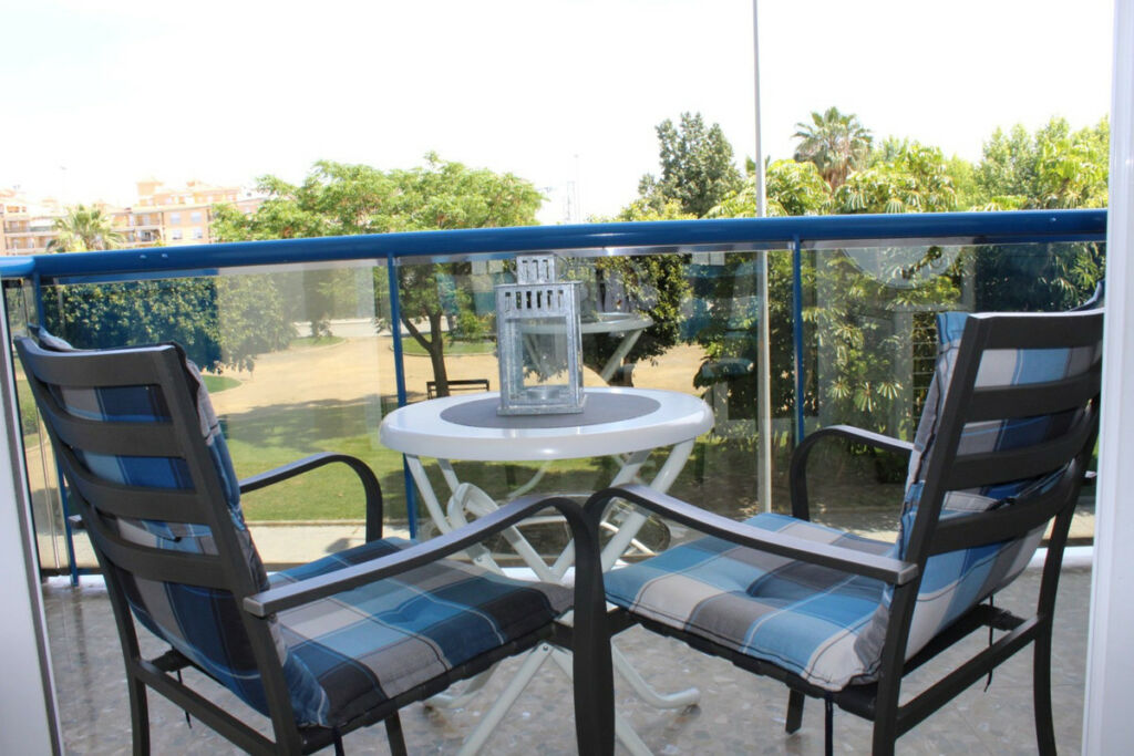 Middle Floor Apartment Torre del Mar Málaga - image 2
