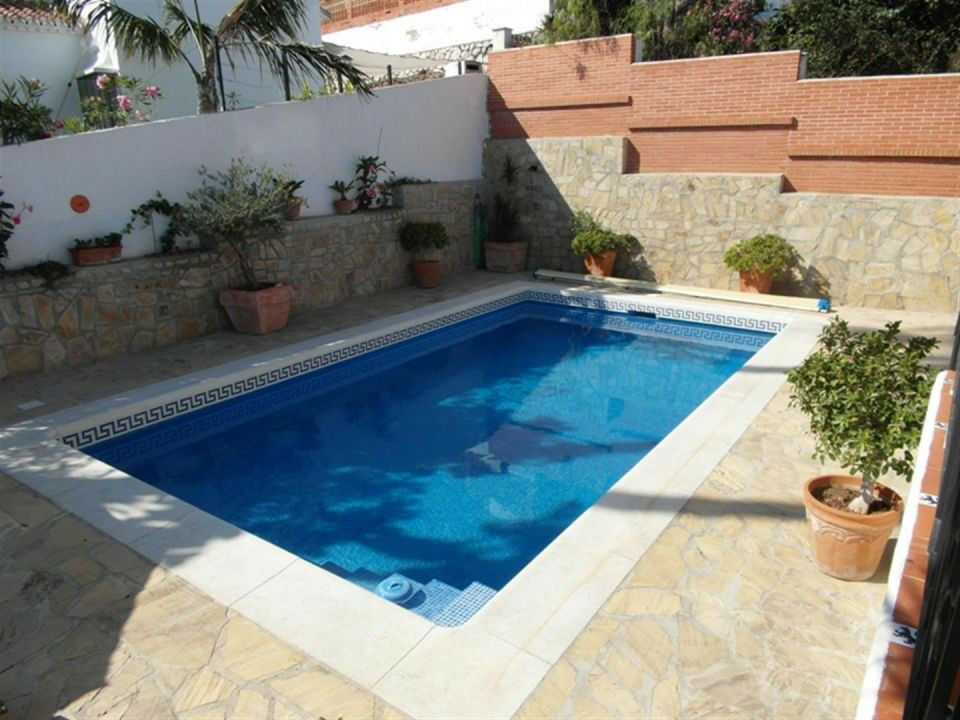 Detached Villa Caleta de Vélez Málaga - image 2