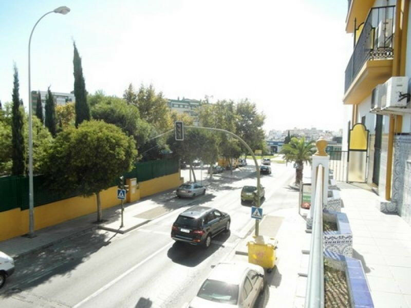 Middle Floor Apartment Torre del Mar Málaga - image 2
