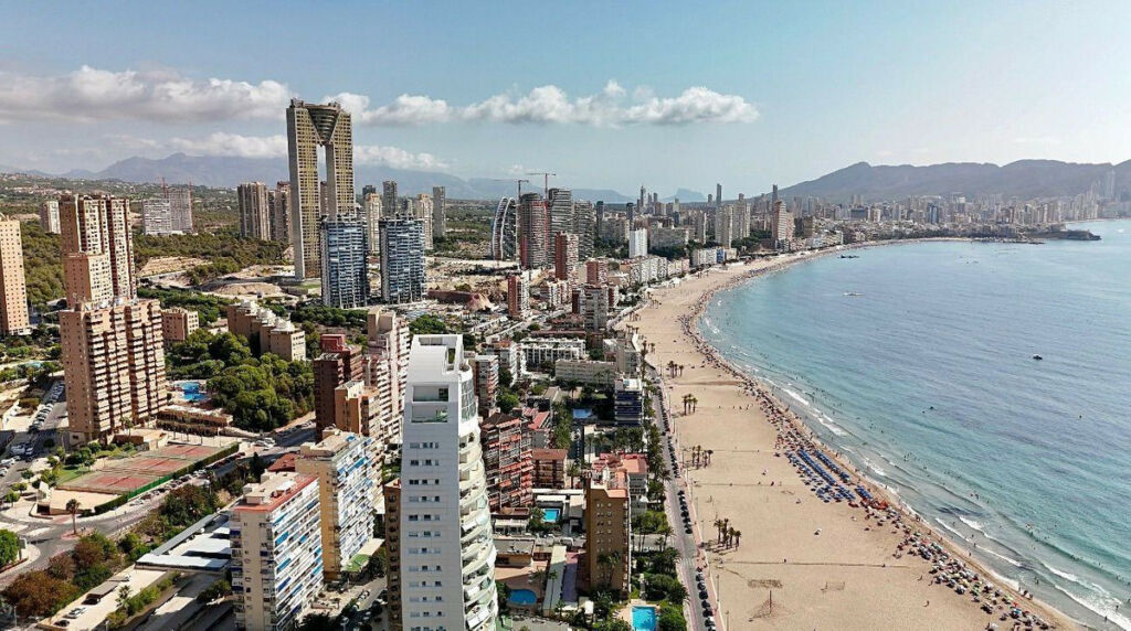 Bungalow Benidorm Alicante - image 2