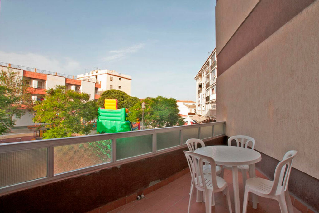 Ground Floor Apartment Nerja Málaga - image 2