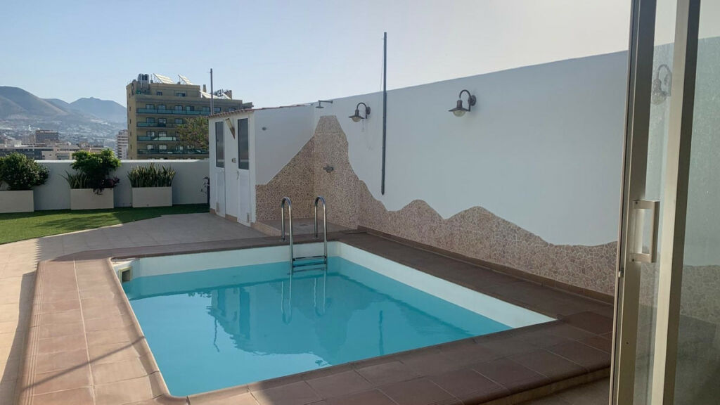 Penthouse Fuengirola Málaga - image 4