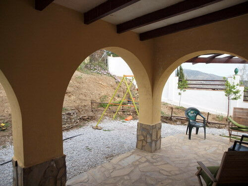 Detached Villa Viñuela Málaga - image 2