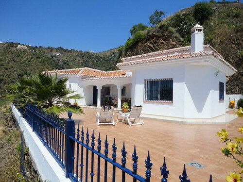 Detached Villa Arenas Málaga - image 2