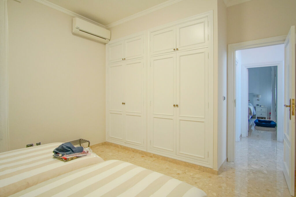 Detached Villa Denia Alicante - image 3