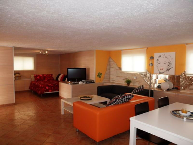 Detached Villa Benajarafe Málaga - image 2