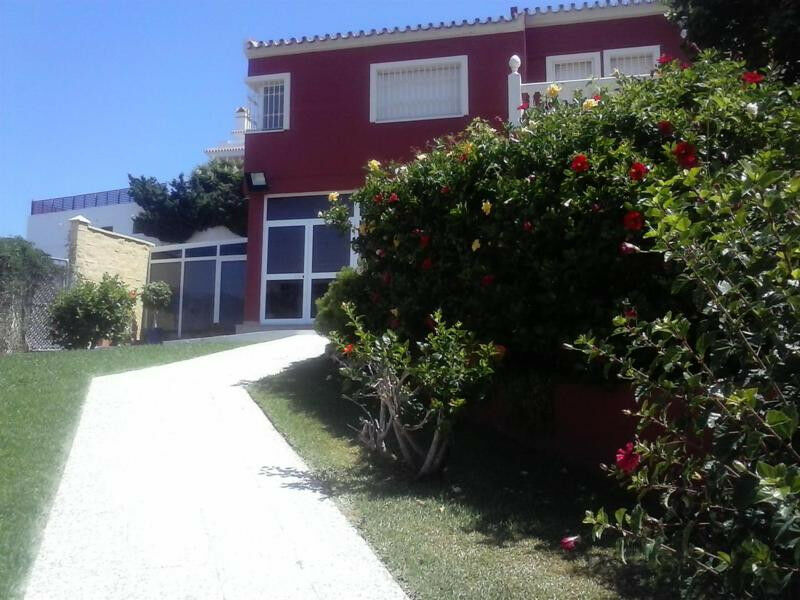 Detached Villa Rincón de la Victoria Málaga - image 2