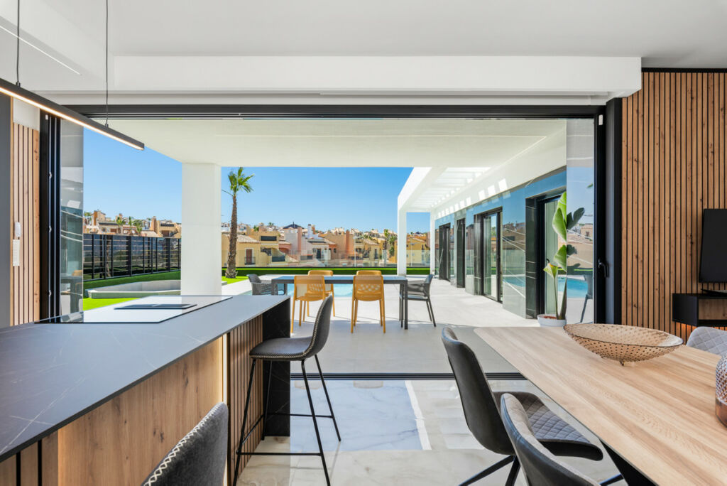 Detached Villa Algorfa Alicante - image 2